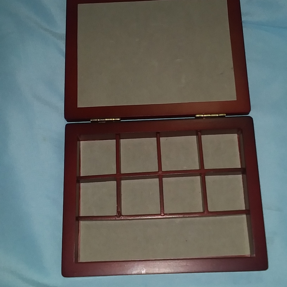 Cherry wood jewelry case